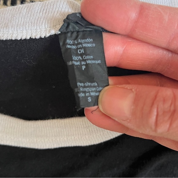 Black and White Long Sleeve Tee with Graphic Design - Picture 5 of 5